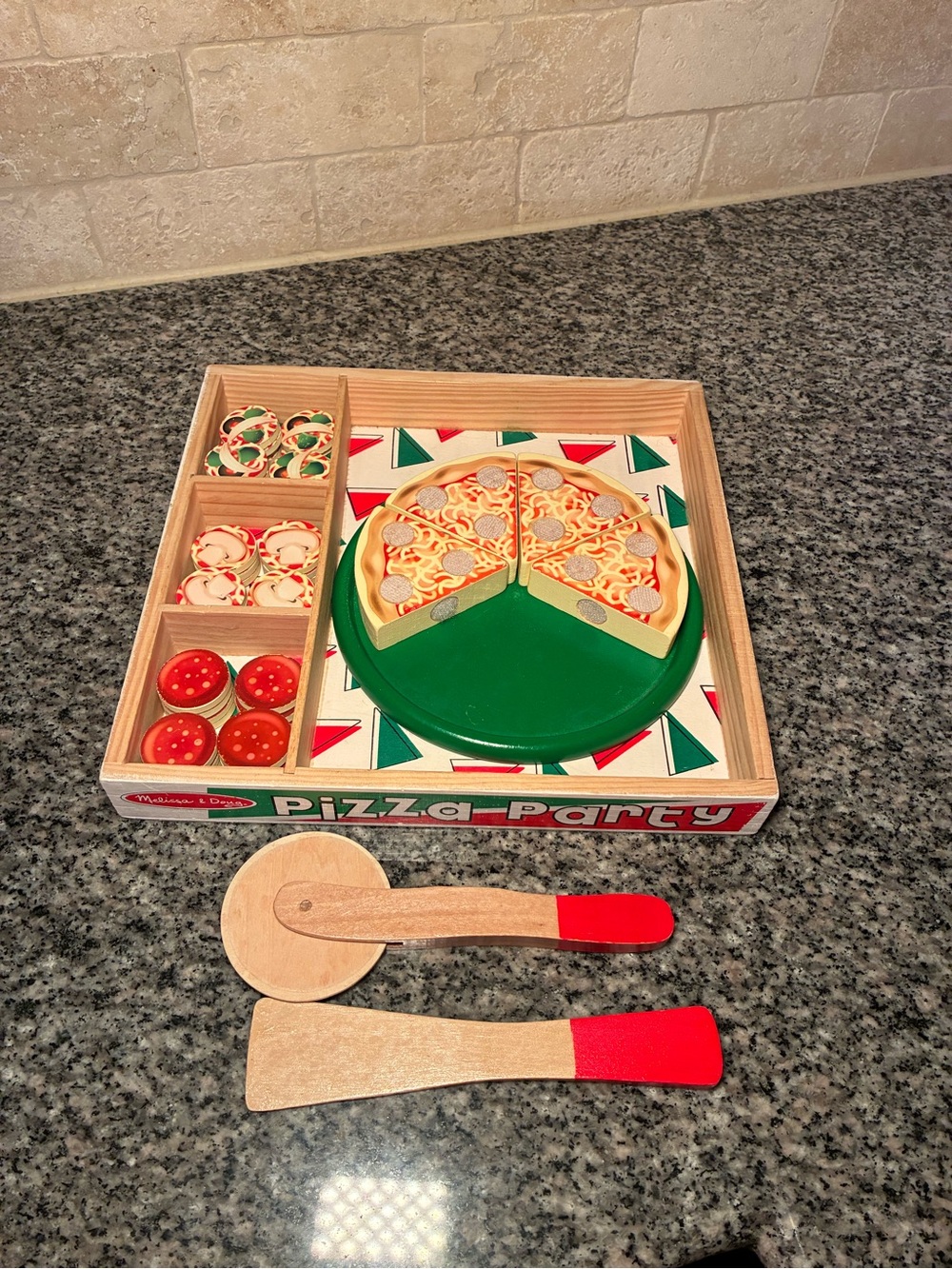 Melissa & Doug Pizza Party Set